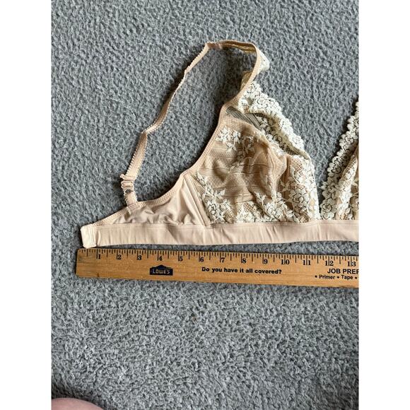 Wacoal Bralette 38 Lace Floral Embroidery V-Neck Comfort Wireless Cream Bra - Picture 12 of 16
